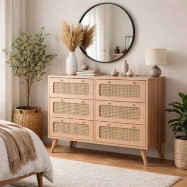 Salo rattan chest of drawers with gold-coloured knobs