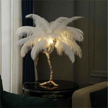 Amèlie ostrich feather table lamp with copper-coloured base