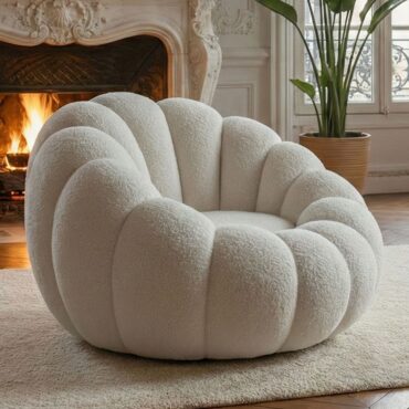 Horsens 1-seater cream bouclé shell chair