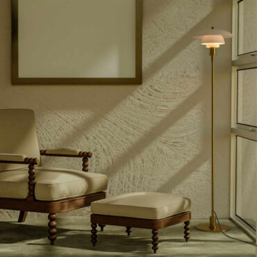 Frogner floor lamp with multi-layer opal glass shades