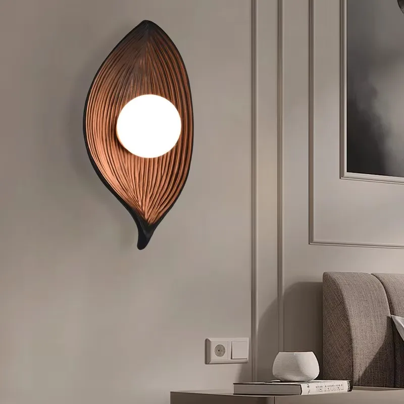 Voss – Nordic Zen Leaf Wall Light - Image 2
